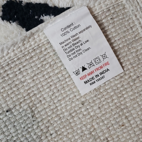 Rae Dunn Bath Mat - Picture 4 of 4